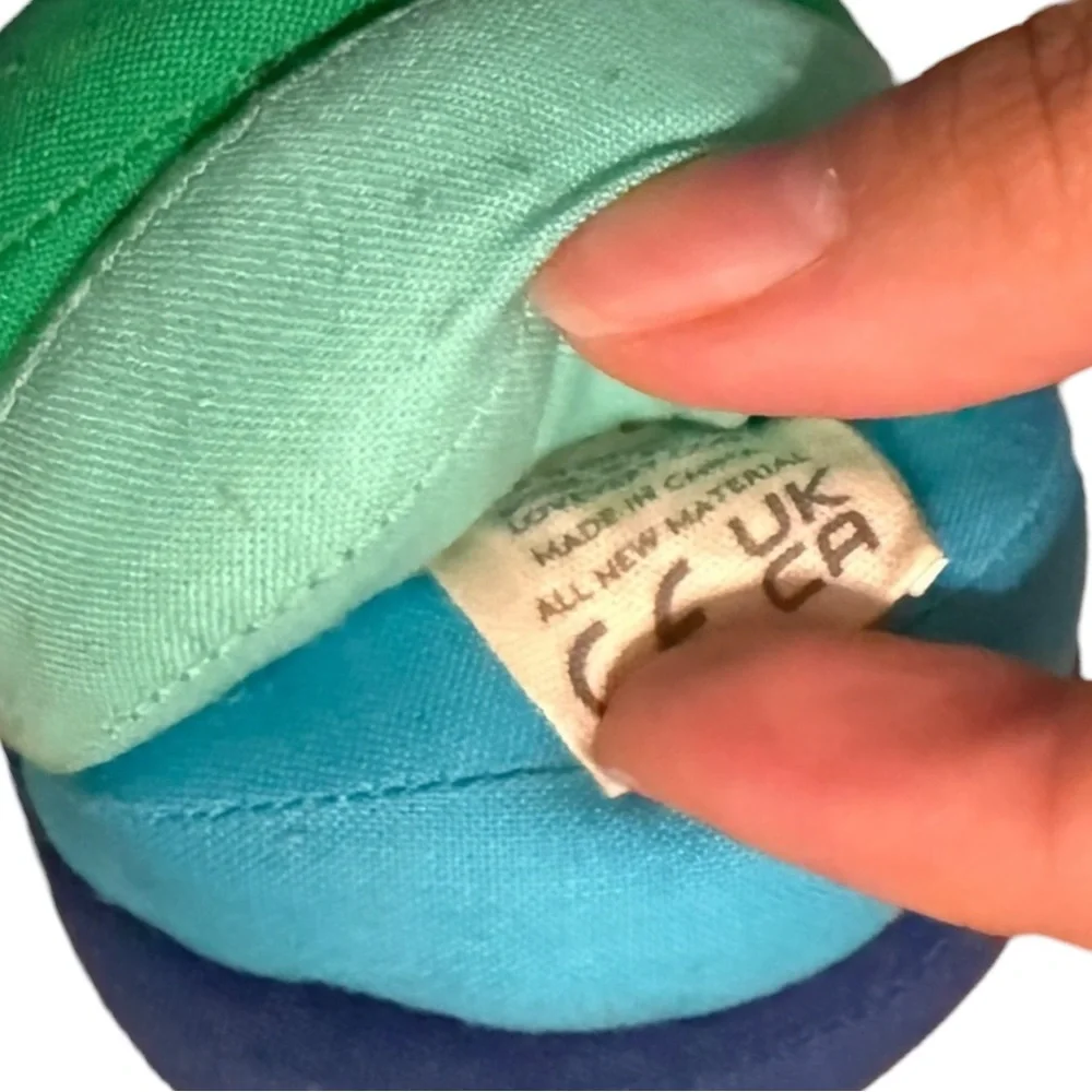 B42 Lovevery Organic Cotton Rainbow Ball - Picture 4 of 5